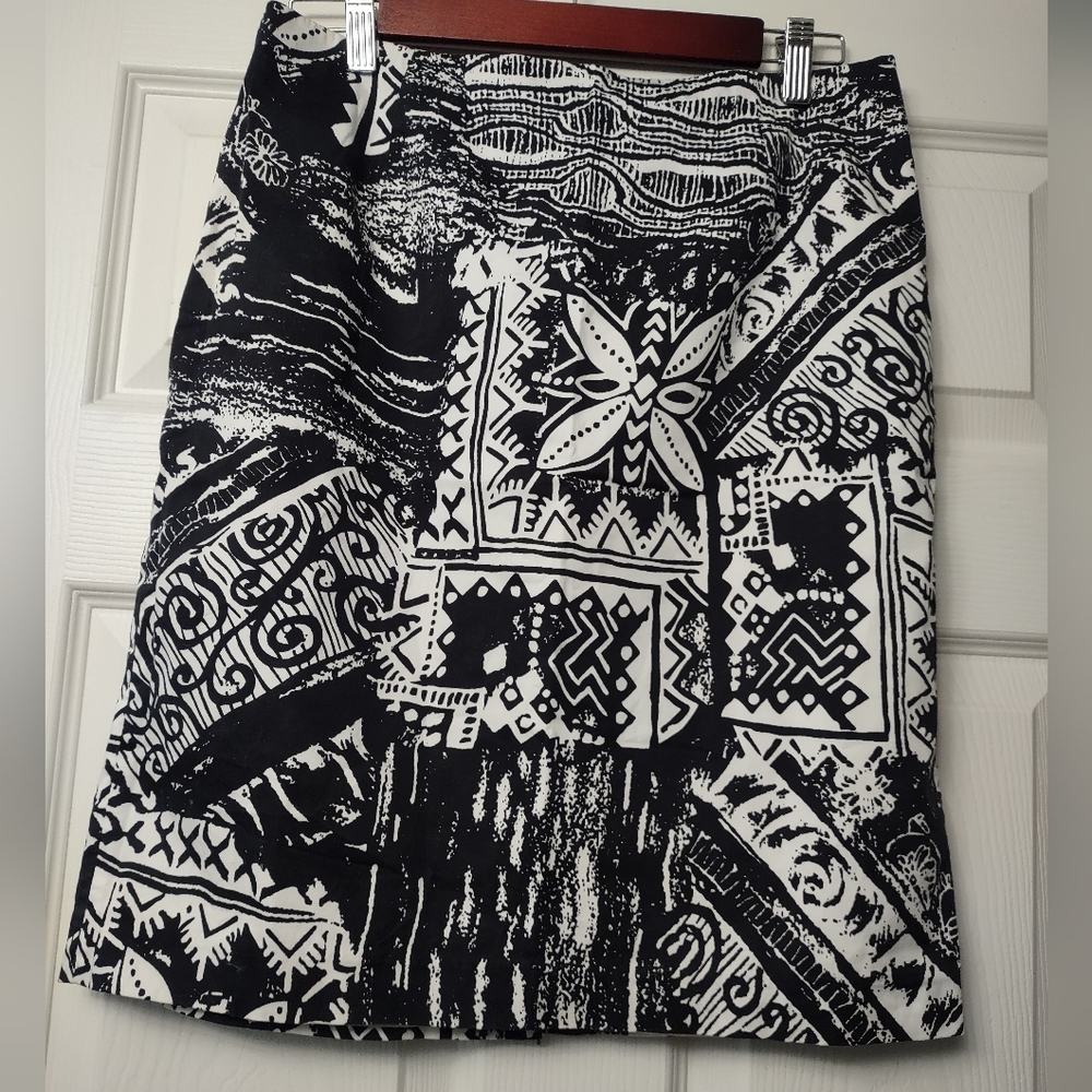 Cleo Petite Size 8P Lined Skirt Black and White Pattern